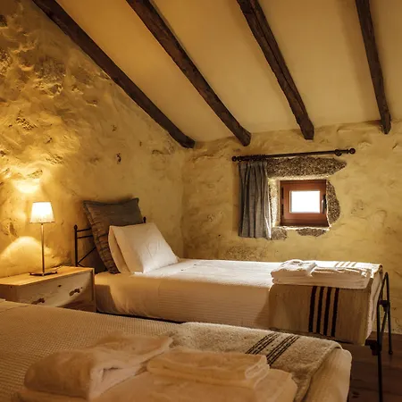 Quinta Do Rapozinho Фермерский дом Кабесейраш-ди-Башту