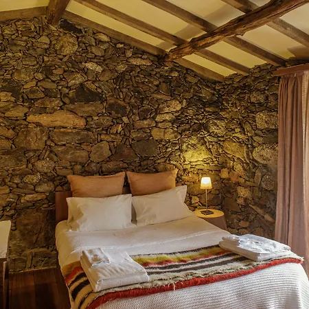 Quinta Do Rapozinho Фермерский дом Кабесейраш-ди-Башту