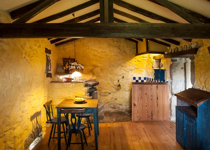 Quinta Do Rapozinho * קאבקסיירס דה באסטו