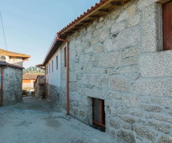 בית חווה Quinta Do Rapozinho *